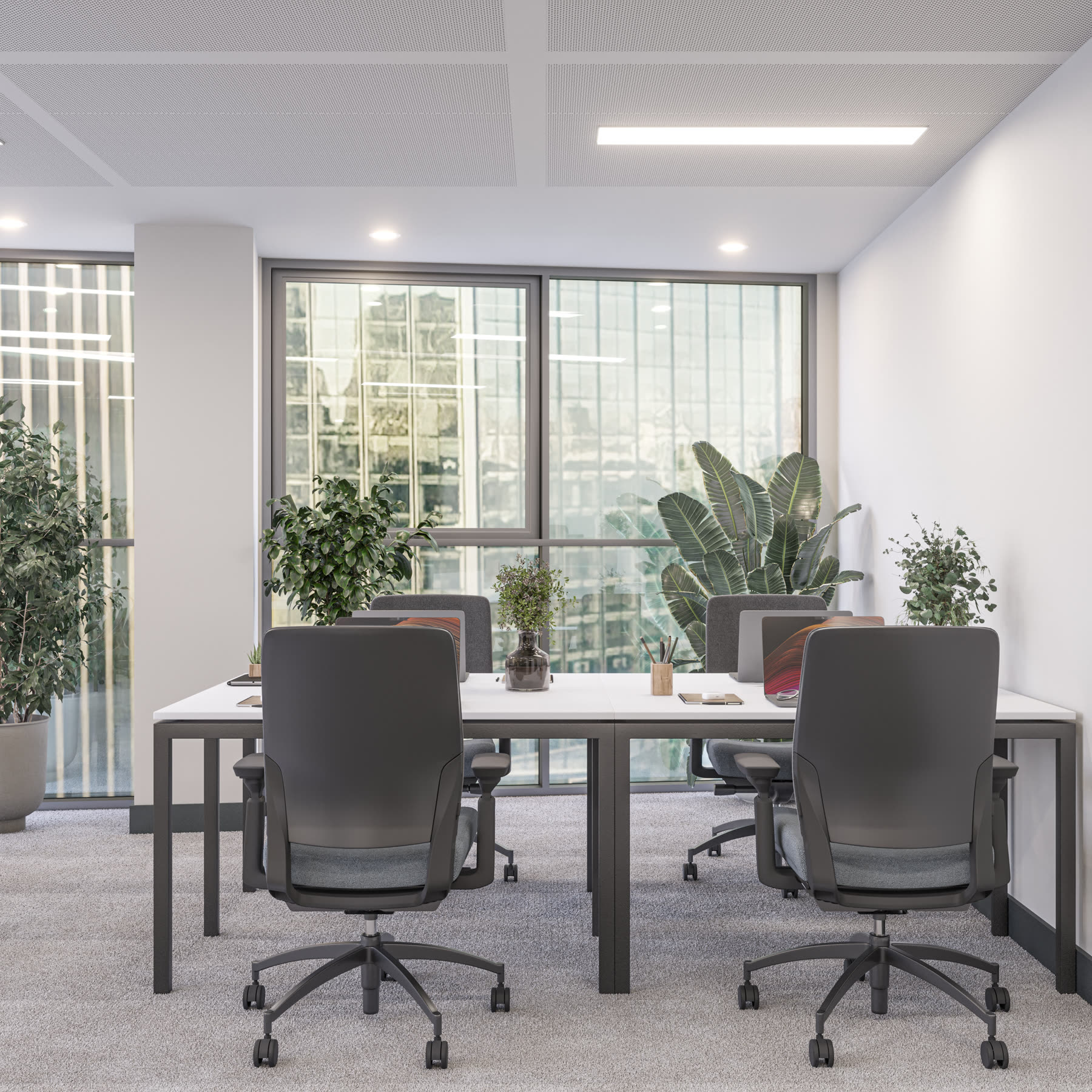 99 Bishopsgate corner office with skyline view